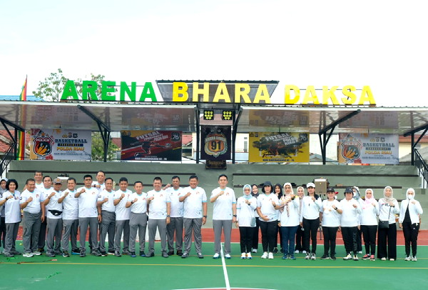 Polda Riau Resmikan Sarana Olahraga Arena Bhara Daksa 1 arena daksa 2