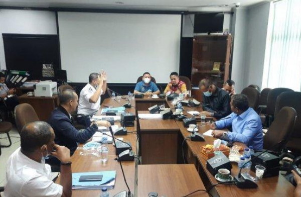 Rapat Komisi IV DPRD Pekanbaru dengan Dishub Bahas Soal PJU 2 JPU 4b